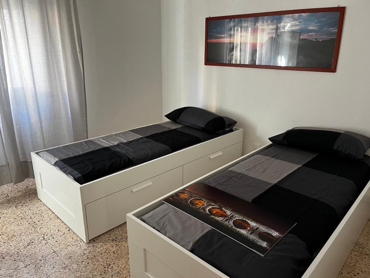 Casa Vacanze Dalla Lory Rimini Exteriör bild